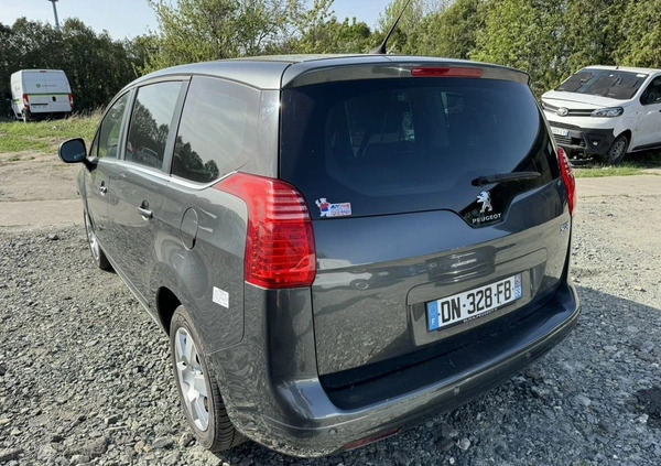 Peugeot 5008 cena 17700 przebieg: 251472, rok produkcji 2015 z Debrzno małe 631